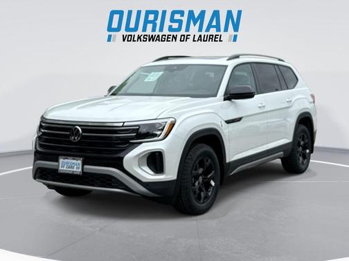 White Pearl 2026 Volkswagen Atlas Peak Edition