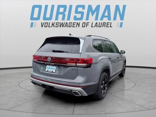 2025 Volkswagen Atlas 2.0T SE