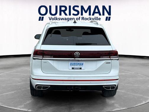 White Pearl 2026 Volkswagen Atlas 2.0T SEL Premium R-Line 4MOTION
