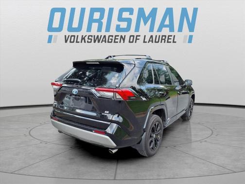 2023 Toyota RAV4 Hybrid SE
