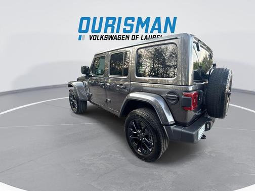 Granite Crystal Metallic Clearcoat 2025 Jeep Wrangler 4xe Sahara