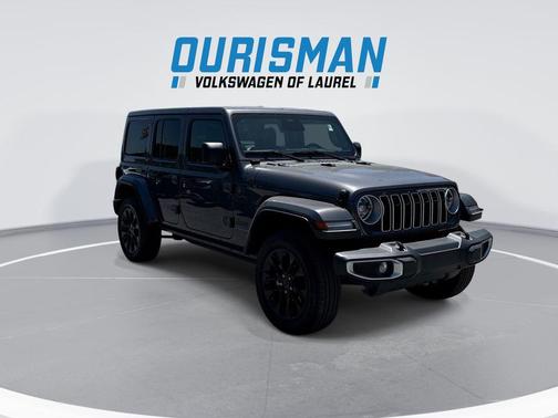 Granite Crystal Metallic Clearcoat 2025 Jeep Wrangler 4xe Sahara