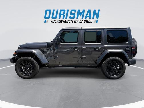 Granite Crystal Metallic Clearcoat 2025 Jeep Wrangler 4xe Sahara