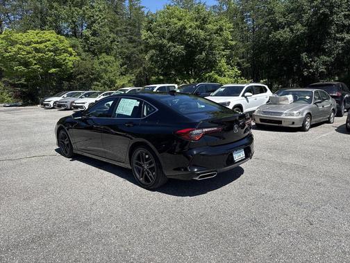 Majestic Black Pearl 2025 Acura TLX Technology