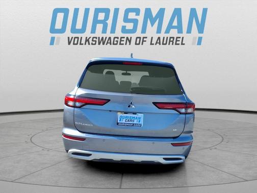 2022 Mitsubishi Outlander SE