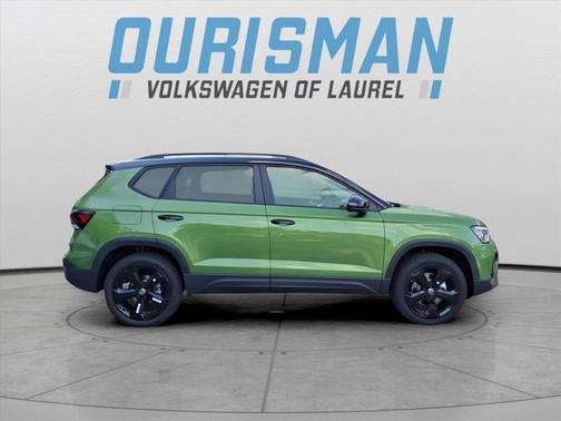 2025 Volkswagen Taos 1.5T SE Black