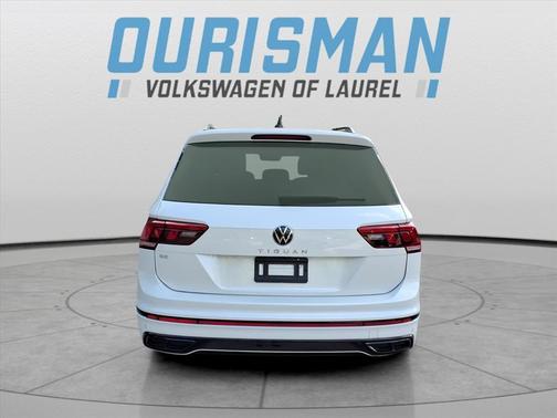 2024 Volkswagen Tiguan 2.0T SE R-Line Black