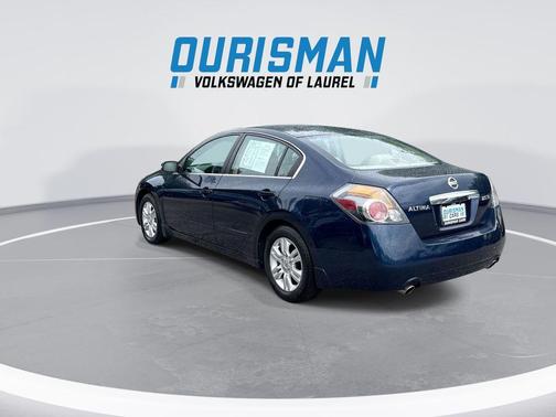Navy Blue Metallic 2010 Nissan Altima 2.5 SL