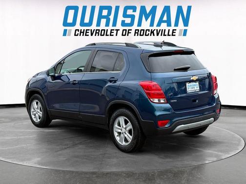 Pacific Blue Metallic 2020 Chevrolet Trax LT