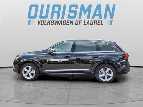 2023 Audi Q7 45 Premium