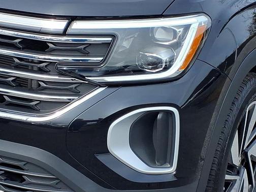 2024 Volkswagen Atlas 2.0T SE w/Technology 4MOTION