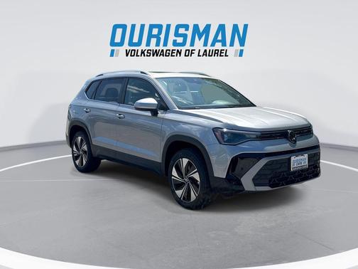 Silver Metallic 2026 Volkswagen Taos SE