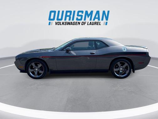 Granite Crystal Metallic Clearcoat 2013 Dodge Challenger R/T