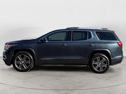 Sky 2019 GMC Acadia Denali