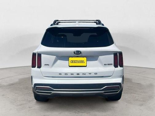 White Pearl 2021 Kia Sorento EX