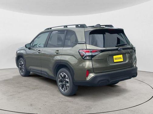 Green Metallic 2025 Subaru Forester Premium
