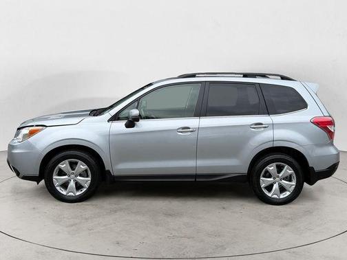 Ice Silver Metallic 2014 Subaru Forester 2.5i Touring
