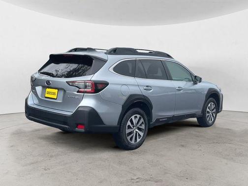 Ice Silver Metallic 2025 Subaru Outback Premium