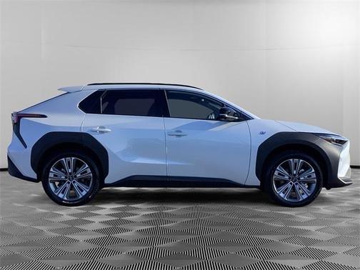 2024 Subaru Solterra Touring