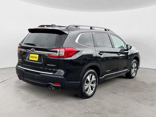 Crystal Black Silica 2025 Subaru Ascent Premium