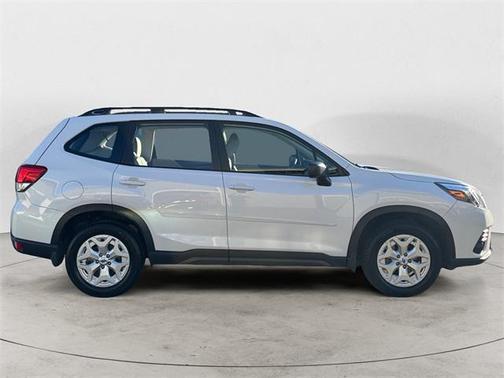 2024 Subaru Forester Base (CVT)