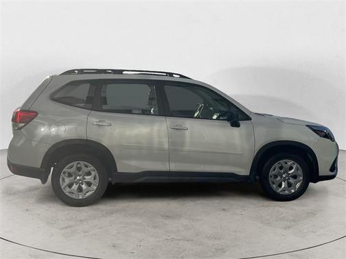 2024 Subaru Forester Base (CVT)