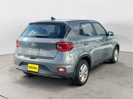 2022 Hyundai VENUE SE