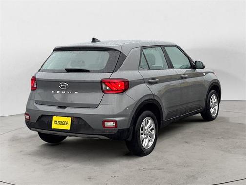 2022 Hyundai VENUE SE