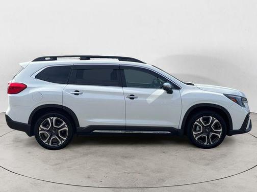 Crystal White Pearl 2023 Subaru Ascent Touring 7-Passenger