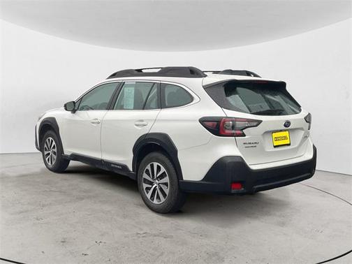 2025 Subaru Outback Base