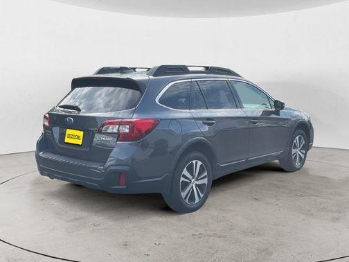 Magnetite Gray Metallic 2018 Subaru Outback 2.5i Limited