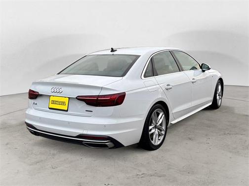 2024 Audi A4 45 S line quattro Premium