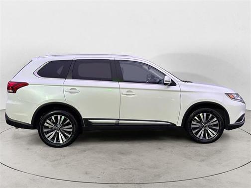 2020 Mitsubishi Outlander SEL