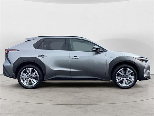 2025 Subaru Solterra Limited