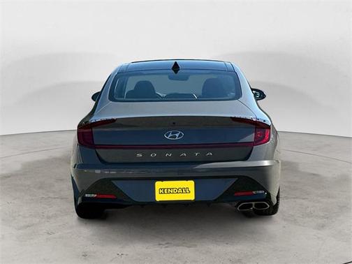 2022 Hyundai SONATA SEL