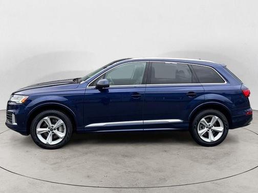 2024 Audi Q7 45 Premium Plus