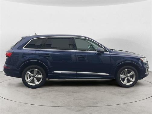 2024 Audi Q7 45 Premium Plus