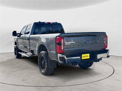 2024 Ford F-350 Lariat Super Duty