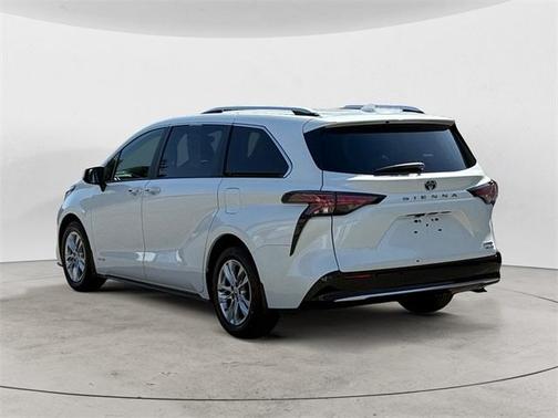 2021 Toyota Sienna Limited