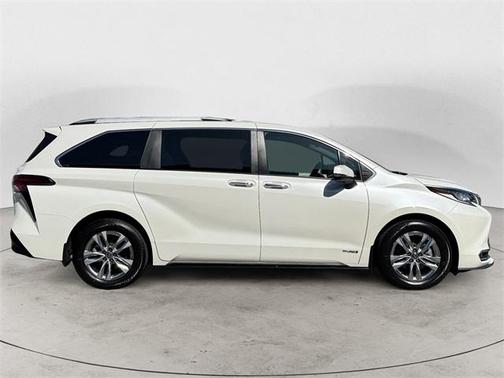 2021 Toyota Sienna Limited