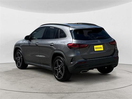 2021 Mercedes-Benz GLA 250 Base 4MATIC