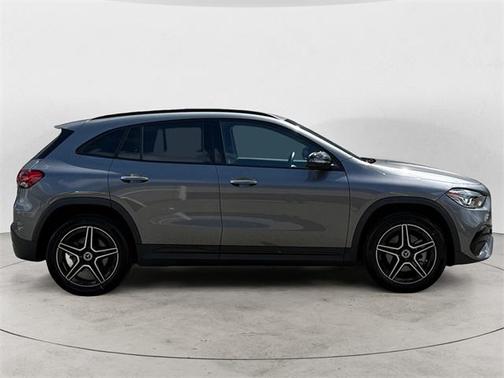 2021 Mercedes-Benz GLA 250 Base 4MATIC