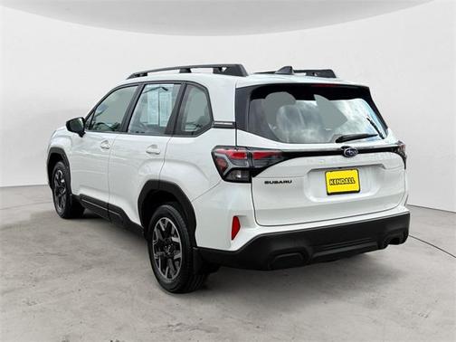 2025 Subaru Forester Base