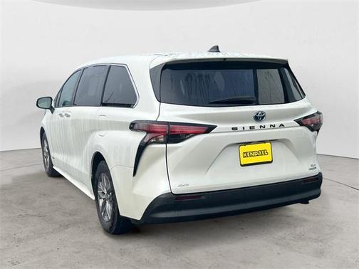 2021 Toyota Sienna XLE