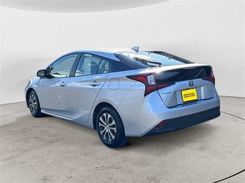 2021 Toyota Prius LE