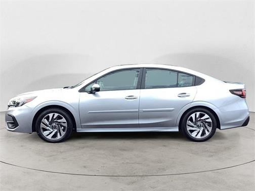 2025 Subaru Legacy Touring XT