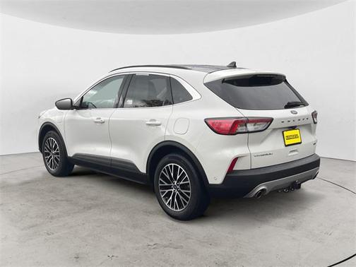2021 Ford Escape PHEV Titanium