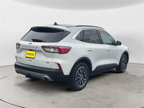 2021 Ford Escape PHEV Titanium