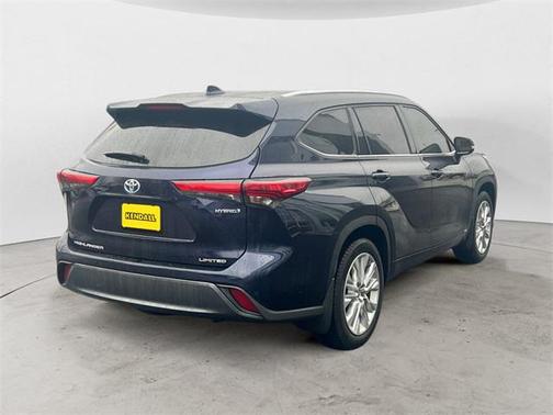 2022 Toyota Highlander Hybrid Limited