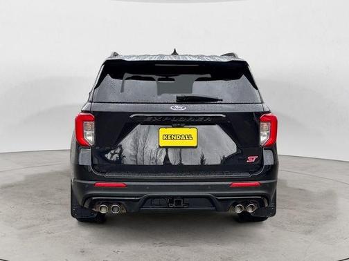 Black 2022 Ford Explorer ST